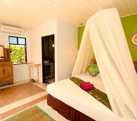 Baantoom Village And Resort Чантабури Екстериор снимка