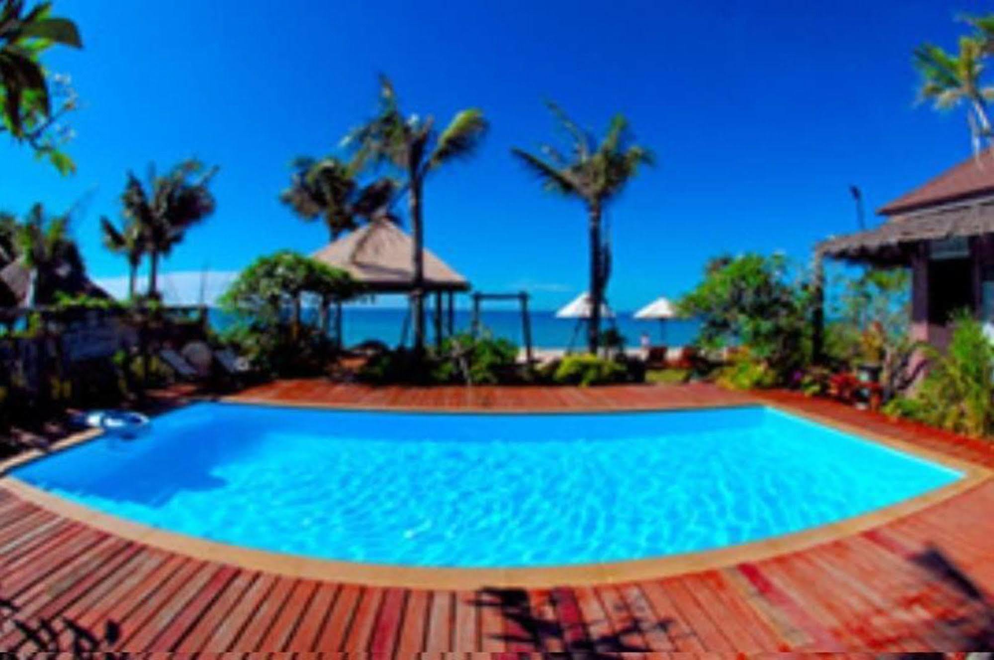 Baantoom Village And Resort Чантабури Екстериор снимка