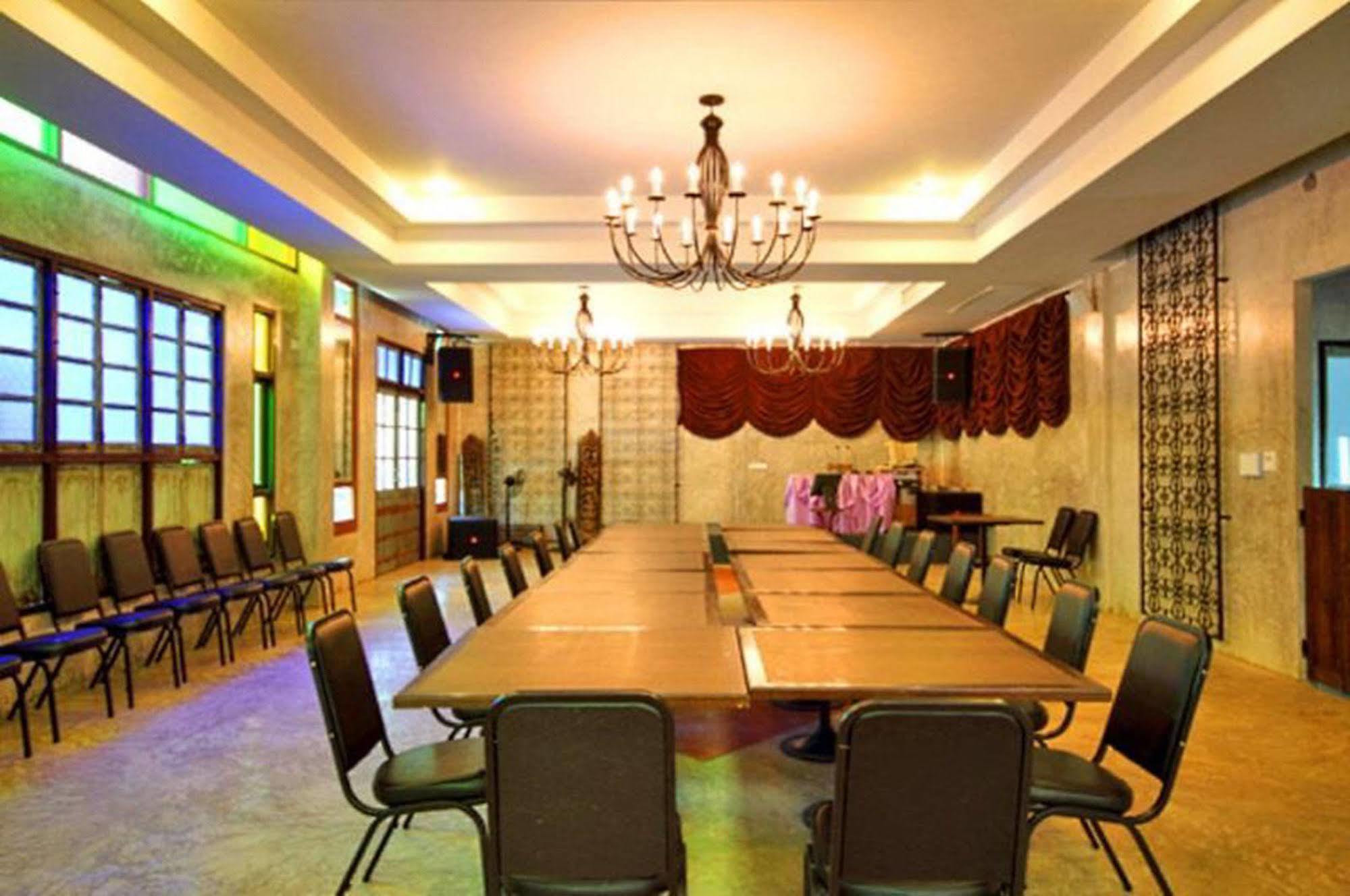 Baantoom Village And Resort Чантабури Екстериор снимка